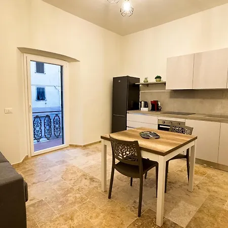 Apartament Le Dei Lecci *