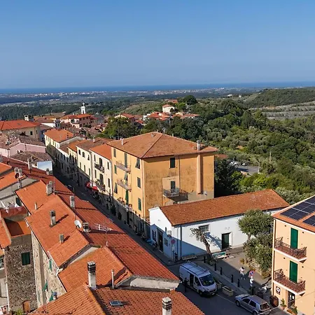Le Dei Lecci